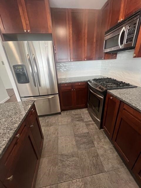 Building Photo - 7000 BLVD E