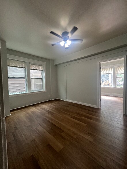 Primary Photo - 427 N Lawler Ave