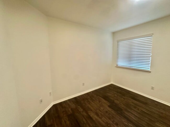 Building Photo - AVAILABLE NOW; APPLY TODAY AT OUR WEBSITE!!