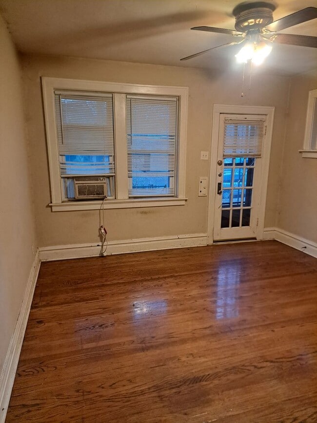 Building Photo - 5918 Arendes Dr