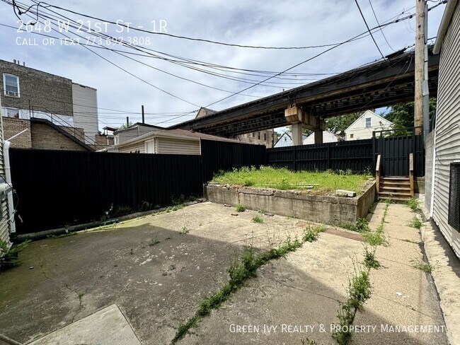 Building Photo - 2648 W 21st St