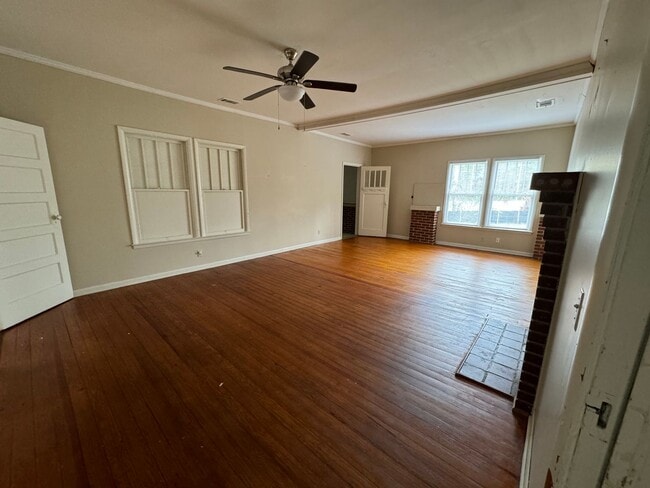 Building Photo - 6110 Burkhalter Rd