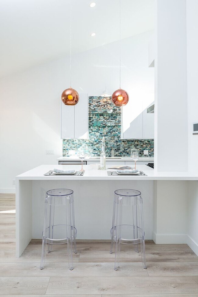 Building Photo - The WEHO Orlando