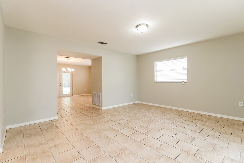 Building Photo - 26915 Magnolia Blvd