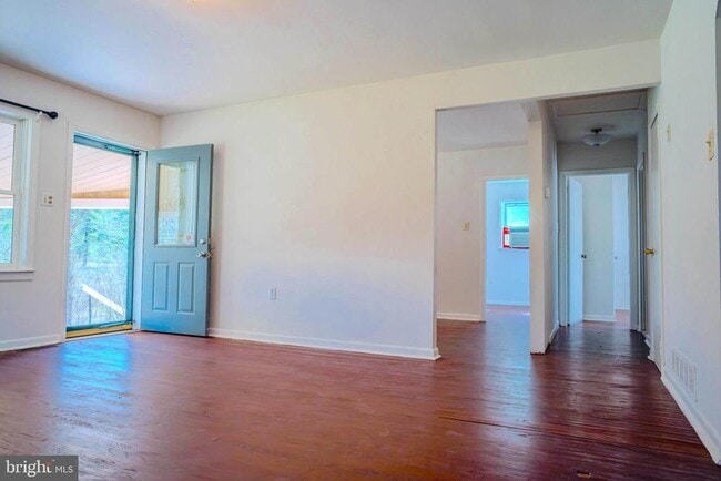 Building Photo - 1200 N Grange Ave