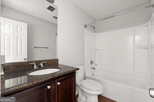 Building Photo - 2172 Park Terrace