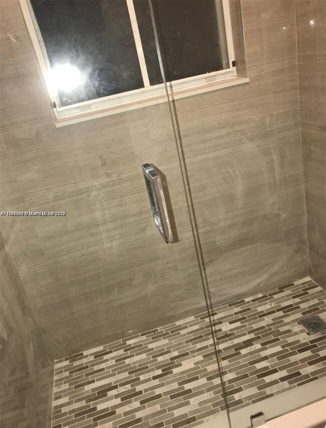 Building Photo - 11300 NW 74th Terrace