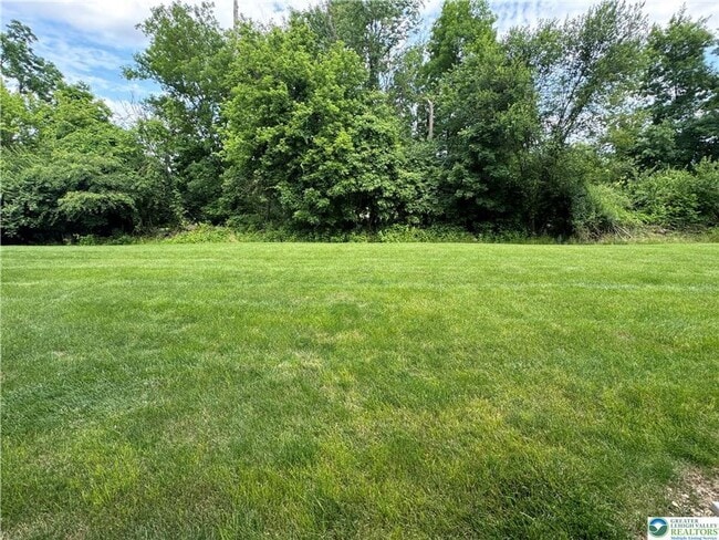 Building Photo - 3 Br Condo available in Bethlehem