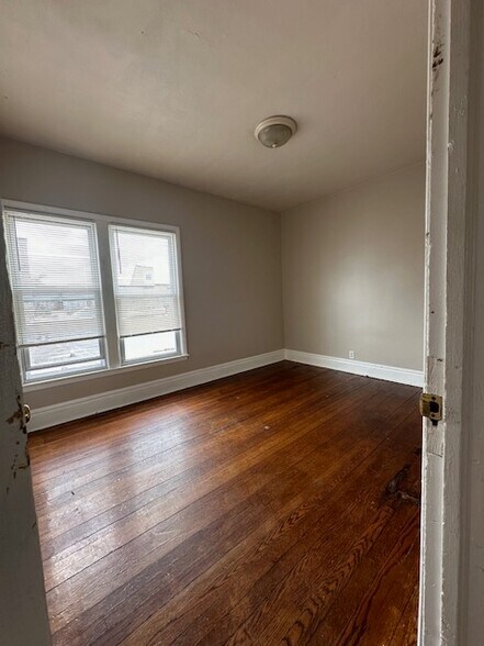 Building Photo - 1096 Elmwood Ave