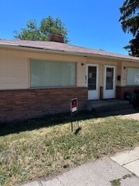 Building Photo - Mackenzie-PM-023-0206