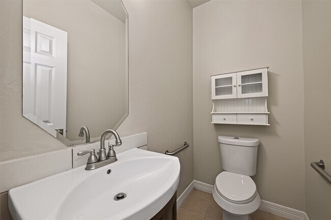 Building Photo - 1522 Brook Grove Dr