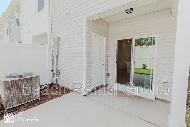 Building Photo - 122 Crescent Wy