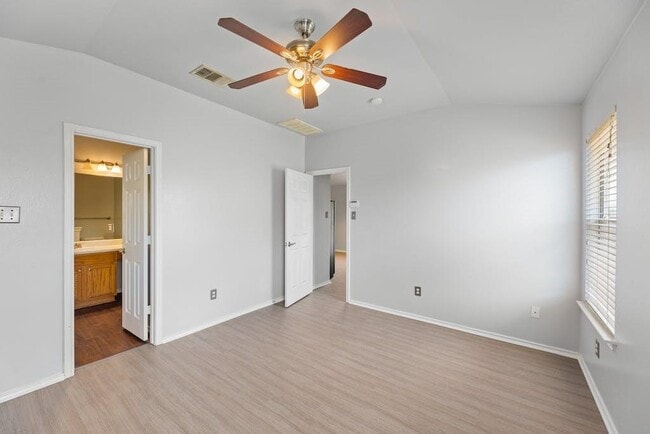 Building Photo - 12816 Dwight Eisenhower St