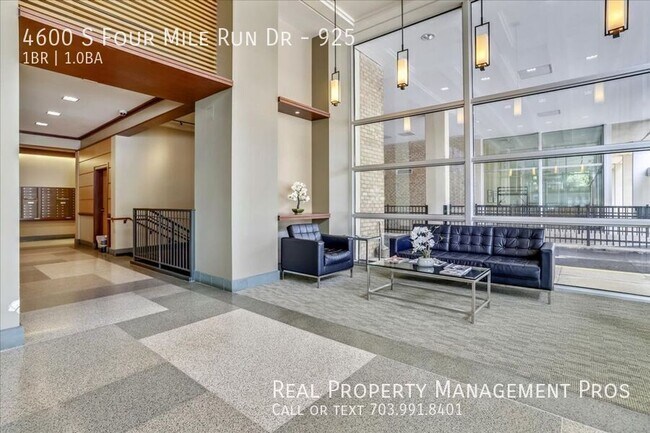 Building Photo - 4600 S Four Mile Run Dr