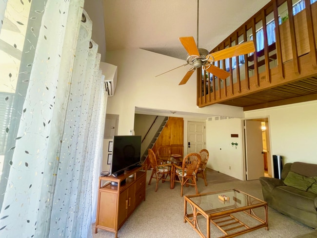 Building Photo - 5863-5863 Kuakini Hwy