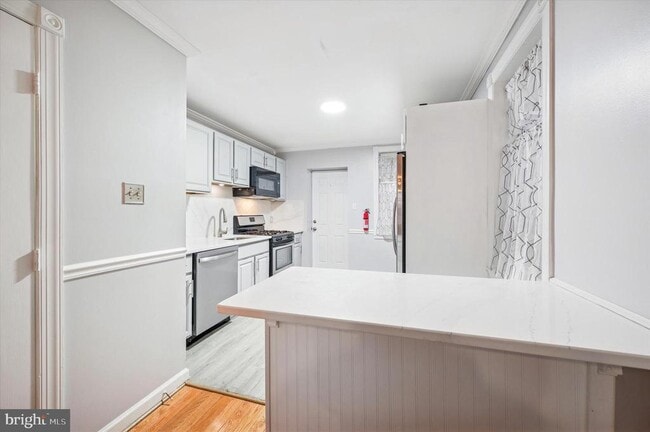 Building Photo - 1319 N Robinson St