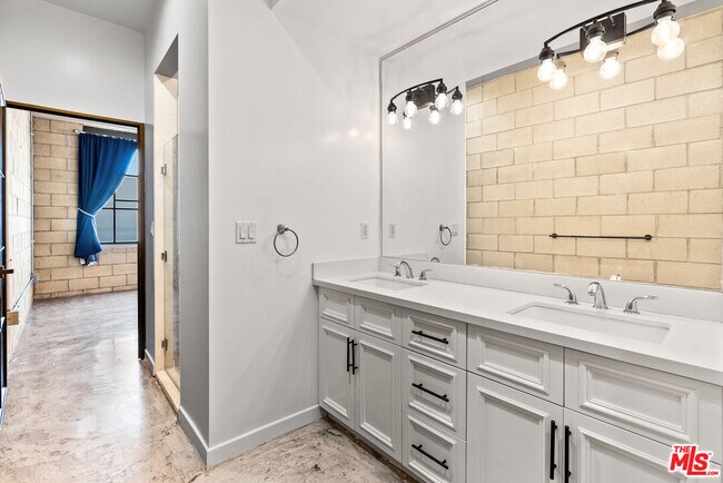 Building Photo - 1544 12th St