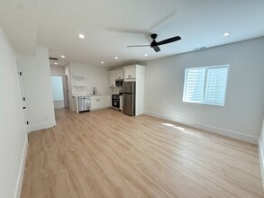 Building Photo - 1448 Lexington Ave