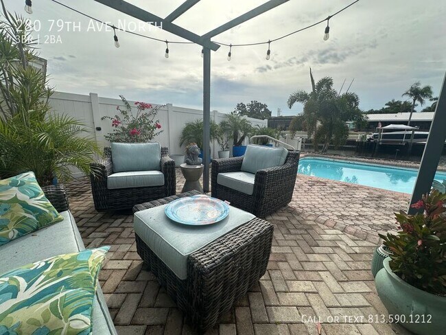 Building Photo - 280 79th Ave N