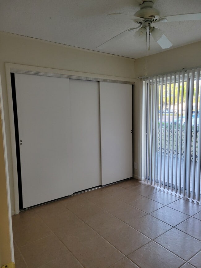 Building Photo - 6272 Chasewood Dr