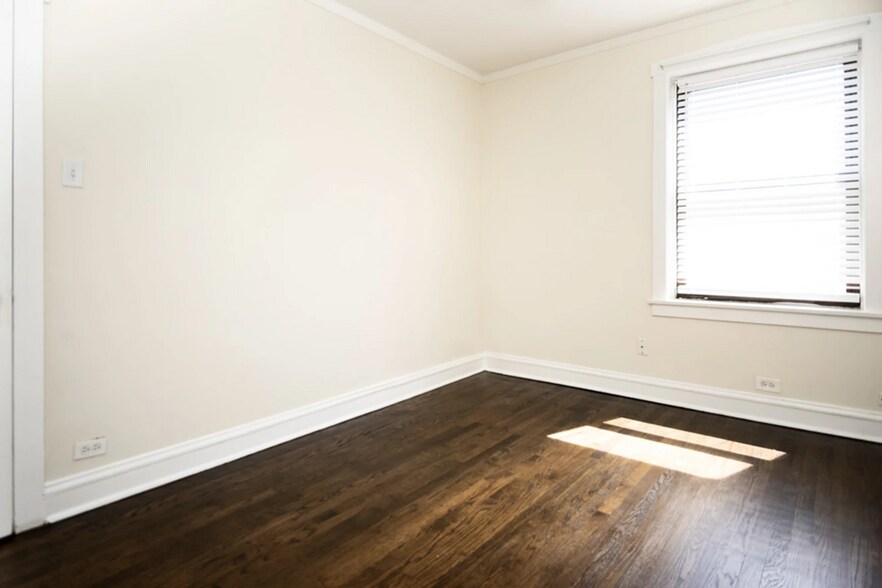 Building Photo - 1255 W Henderson St