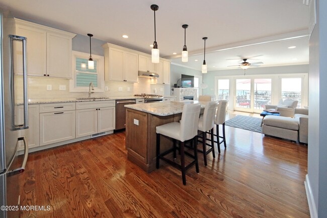 Building Photo - 9 Sea Drift Ave