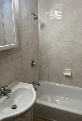 Building Photo - 9245 Irving Park Rd