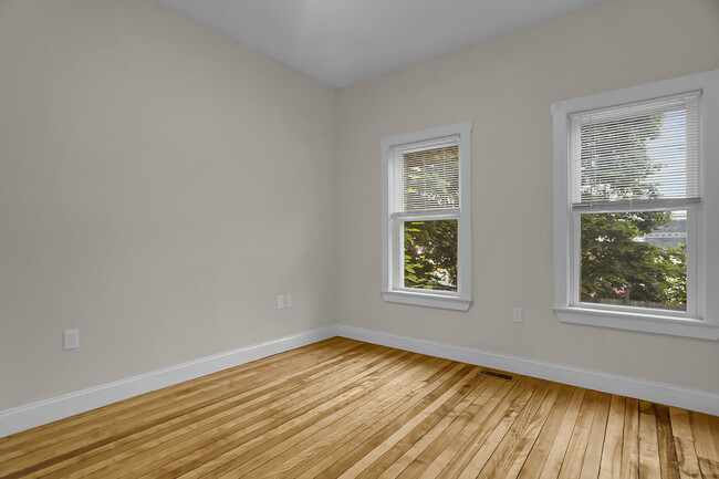 Building Photo - 29-31-33 Highland Ave.