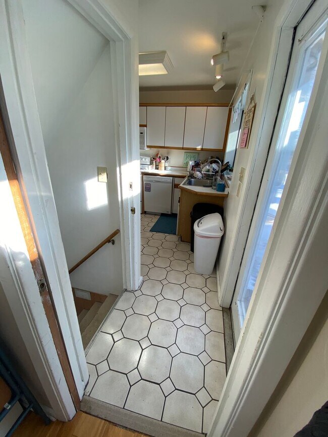 Building Photo - 1226 Missouri Ave