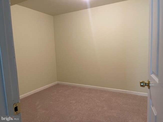 Building Photo - 21054 Cornerpost Square