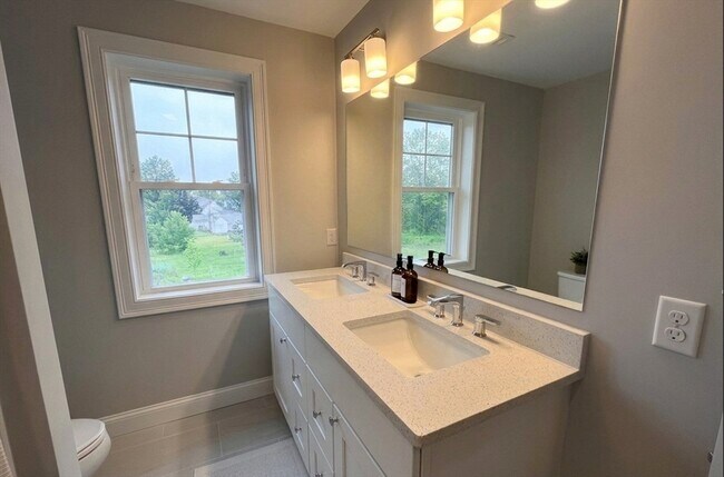 Building Photo - 57 Castine St