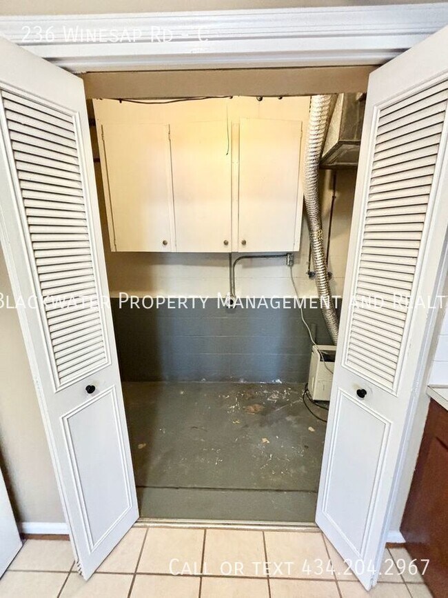 Building Photo - 236 Winesap Rd