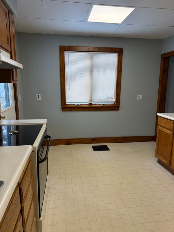 Building Photo - 815 Gage St