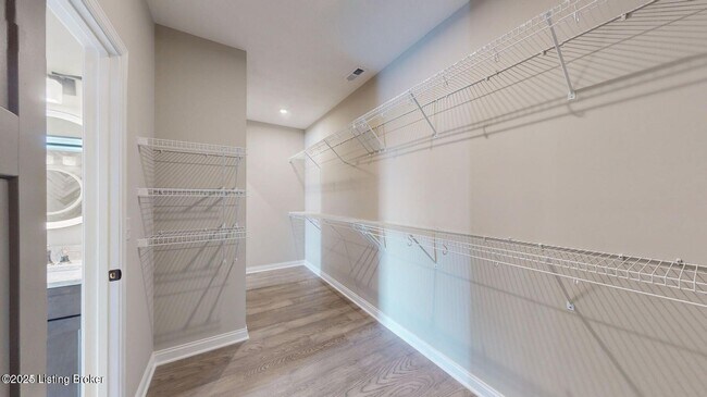 Building Photo - 212 Education Wy