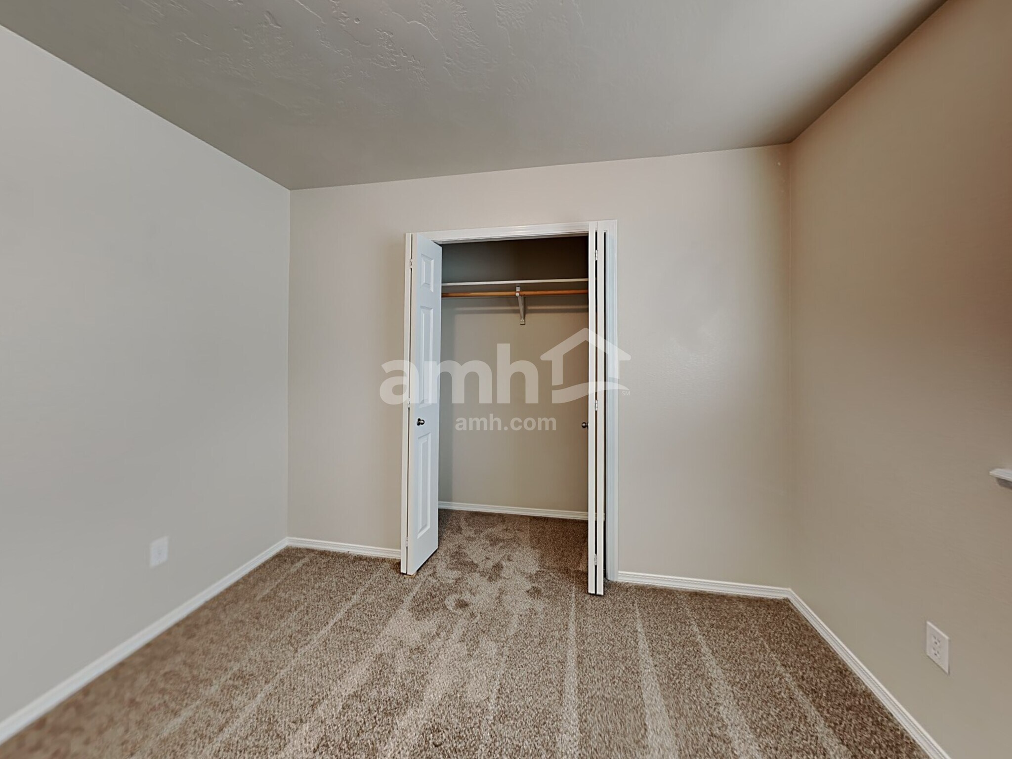 Building Photo - 220 Archer Rd