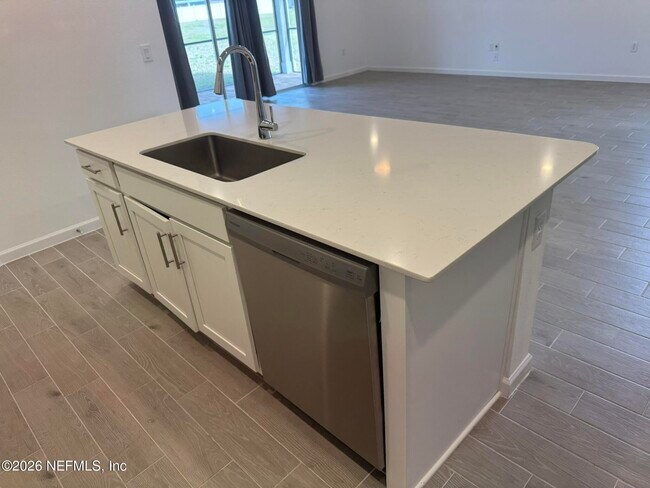 Building Photo - 15512 Whispering Fir Dr