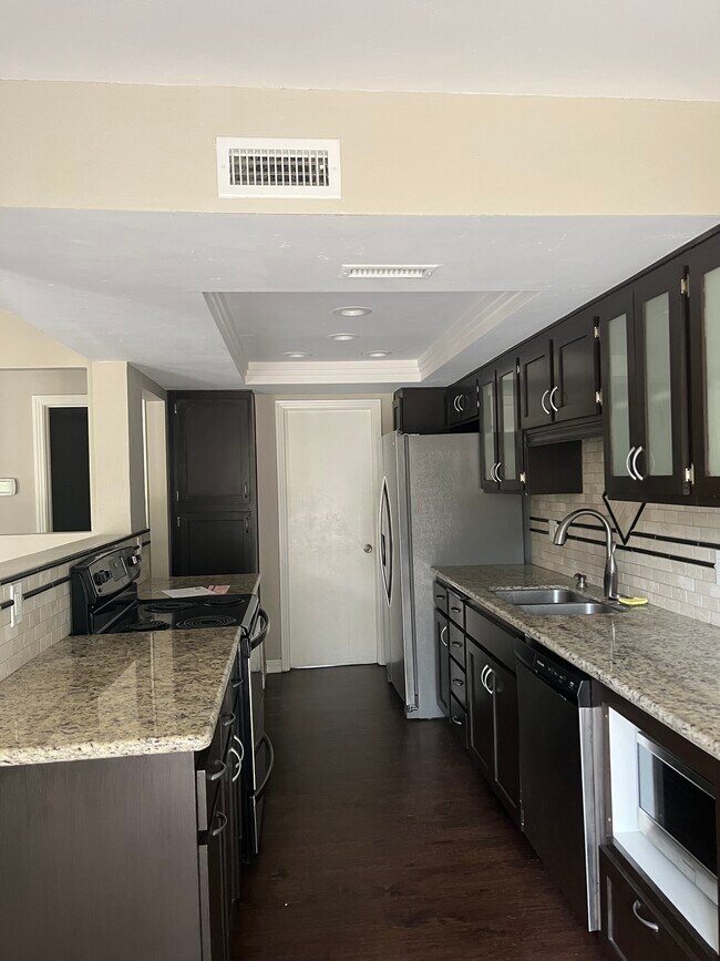 kitchen - 10709 Portobelo Dr