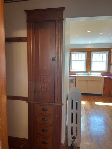 Linen closet - 28 Caleb St