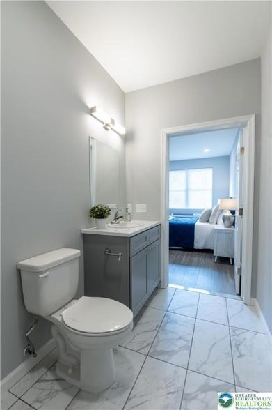 Building Photo - 948 N Front St