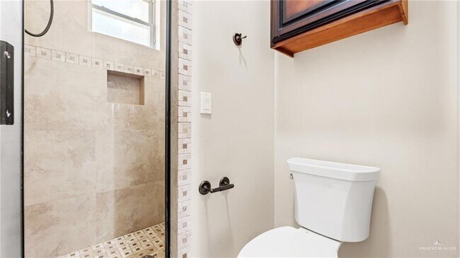 Building Photo - 43 Santa Monica St