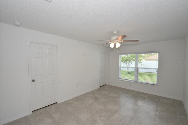 Building Photo - 30 Slumber Path