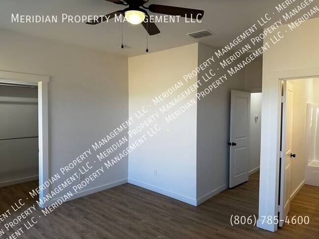 Building Photo - 5802 Urbana Pl