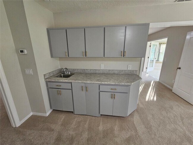 Building Photo - 6539 Brentwood Dr.