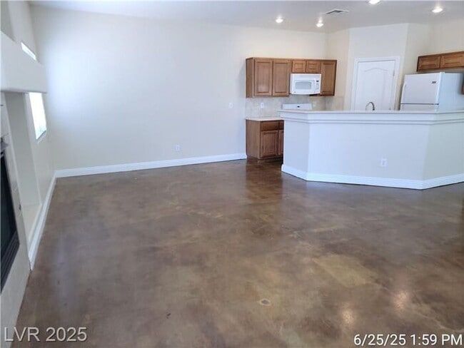 Building Photo - COMING SOON - Ready no later than the end of December!