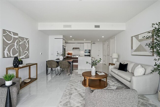 Building Photo - 400 Central Ave