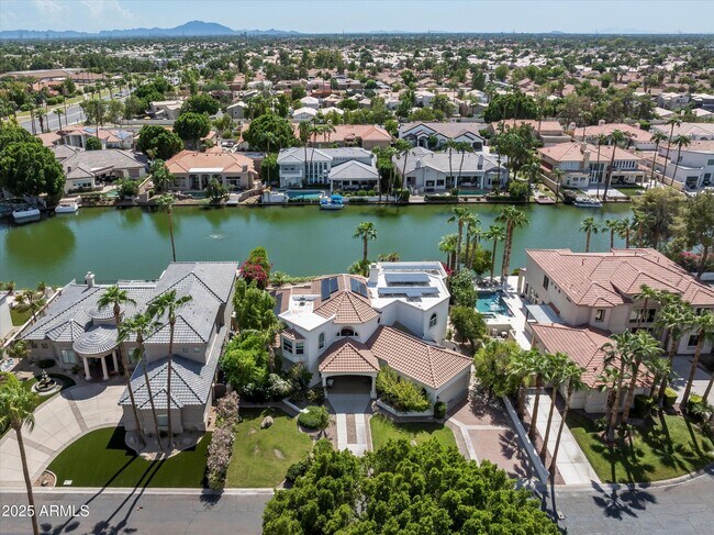 Building Photo - 1407 E Coral Cove Dr