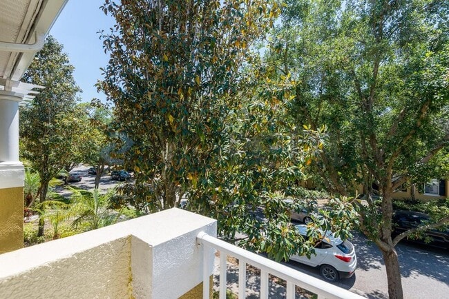 Building Photo - 7569 Tamarind Ave