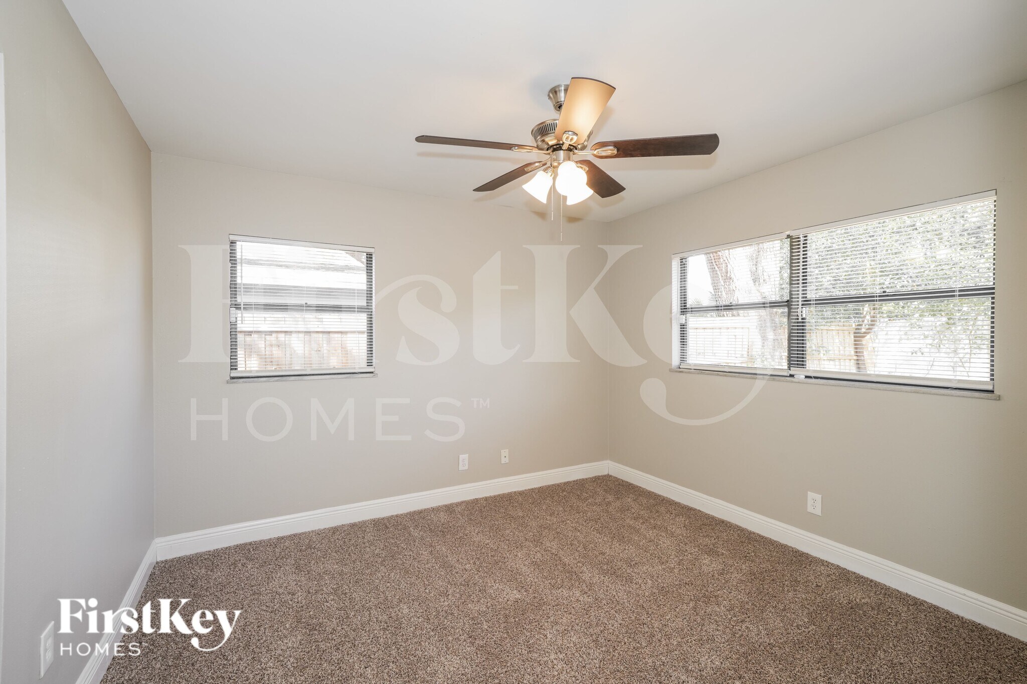 Building Photo - 8020 N Ola Ave