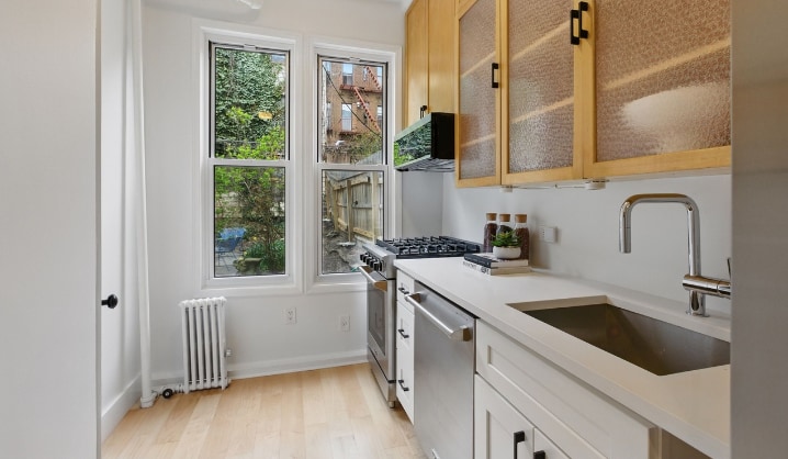 Building Photo - 152 N 9th St