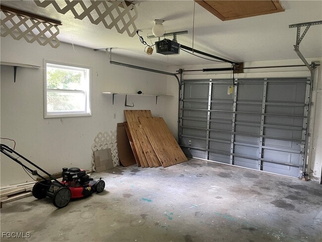Building Photo - 247 Citrus St